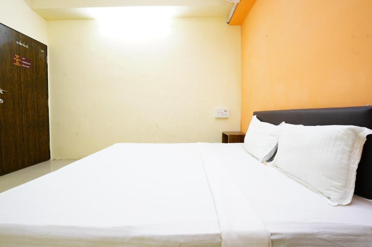 Hotel Nova Rooms Atlanta Shopping Surat Exteriör bild