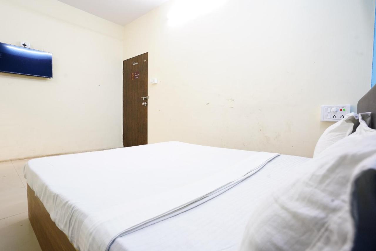 Hotel Nova Rooms Atlanta Shopping Surat Exteriör bild